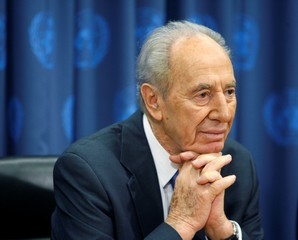 Peres remercie le peuple russe.jpg