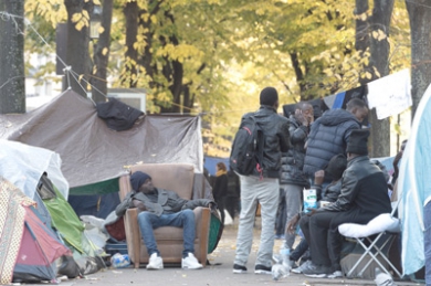 Migrants-Calais-Paris.jpg brexit.jpg