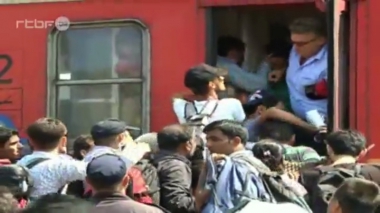 migrants_macedoine_trains.jpg