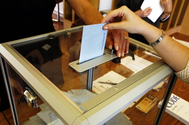 Urne-electorale-elections-Credit-Rama-Wiki-CC.jpg