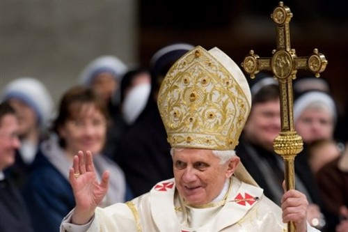 Pape Benoit XVI 6 janvier 09.jpg