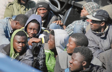 L-Italie-tente-de-s-organiser-pour-accueillir-l-afflux-des-migrants_article_popin-1027x660.jpg migrants.jpg