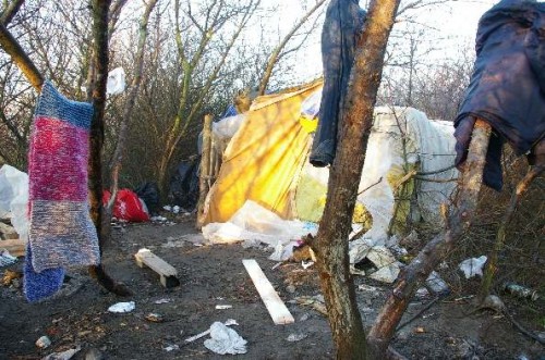 Calais - violée par des migrants de sangatte.jpg